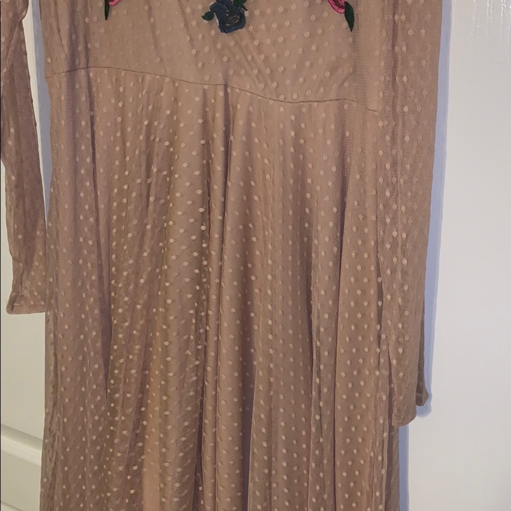 Dress - Picture 3 of 3